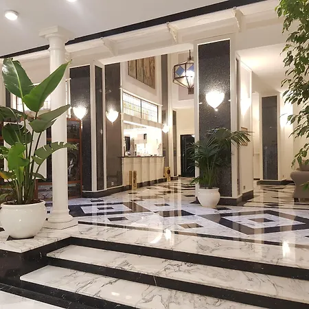 Hotell Berchielli 4*